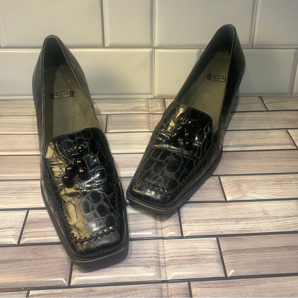 Stuart Weitzman Black Crocodile Print Square Toe Heeled Loafer Size 8.5